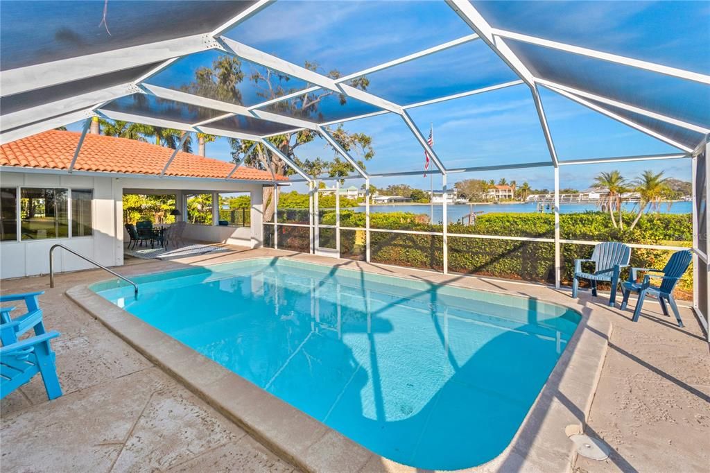 待售: $2,100,000 (4 贝兹, 3 浴室, 2587 平方英尺)