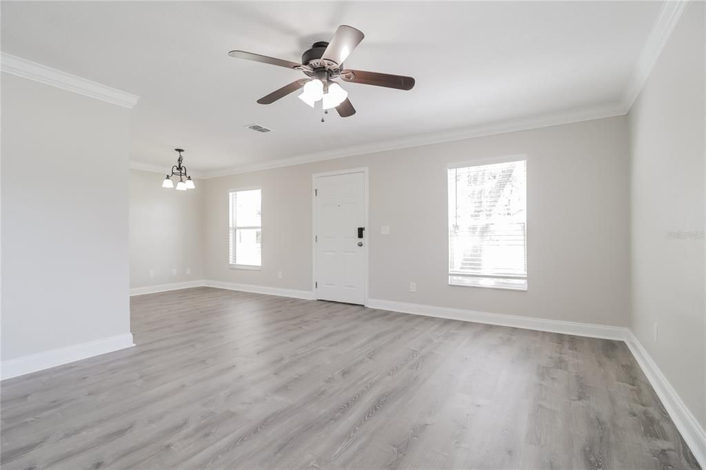 En Renta: $2,075 (3 camas, 2 baños, 1110 Pies cuadrados)