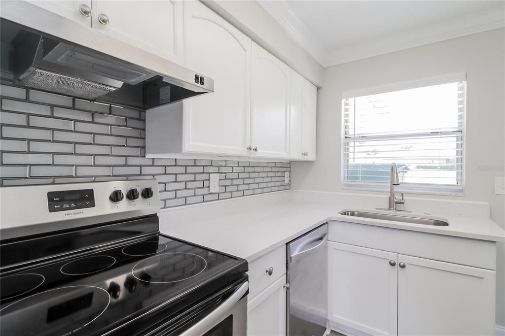 En Renta: $2,075 (3 camas, 2 baños, 1110 Pies cuadrados)