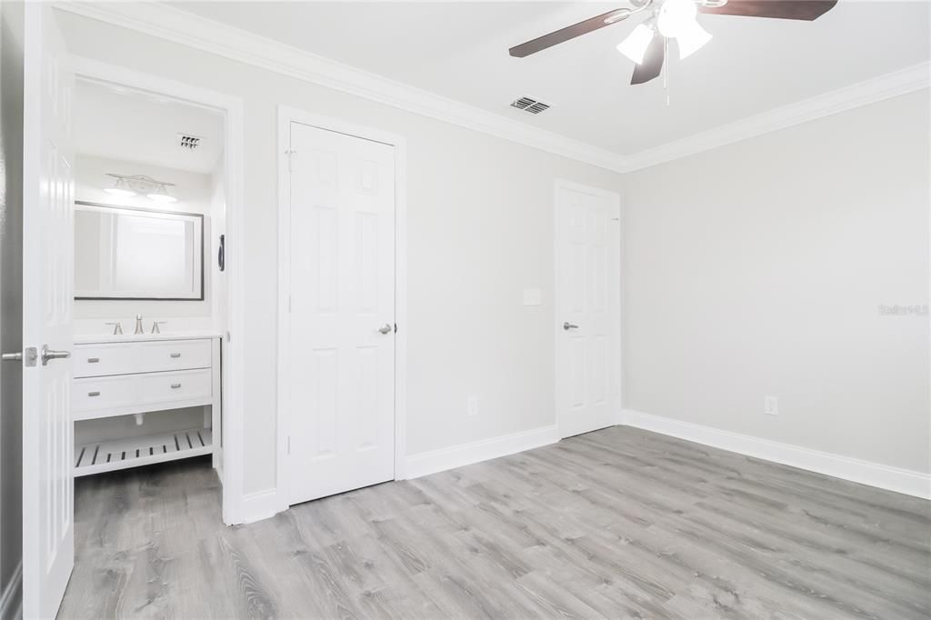 En Renta: $2,075 (3 camas, 2 baños, 1110 Pies cuadrados)