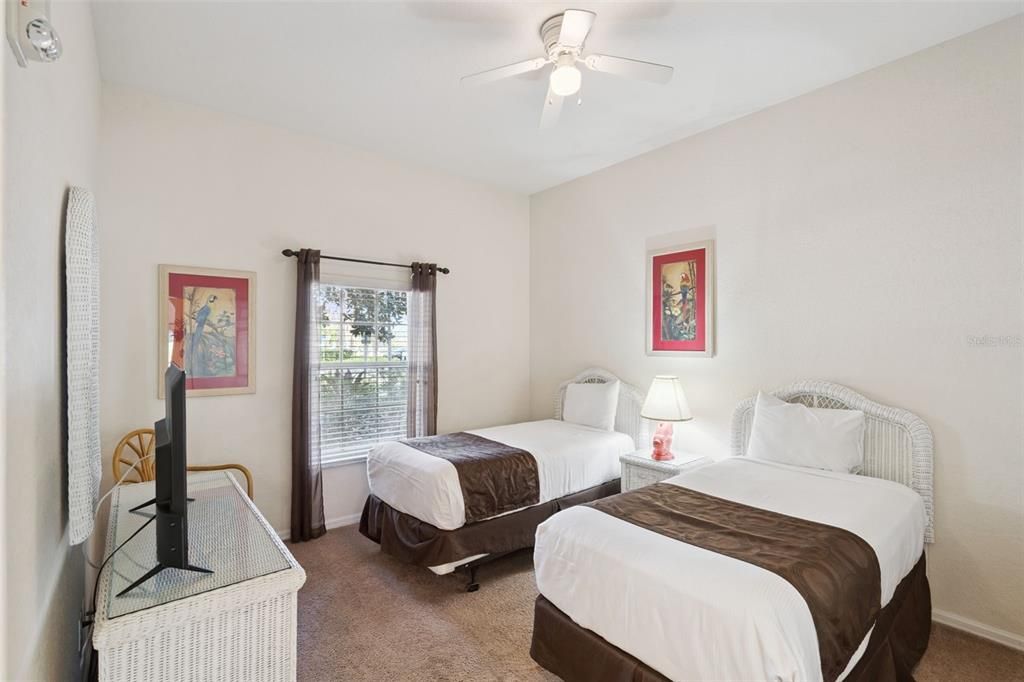 En Venta: $179,500 (3 camas, 2 baños, 1227 Pies cuadrados)