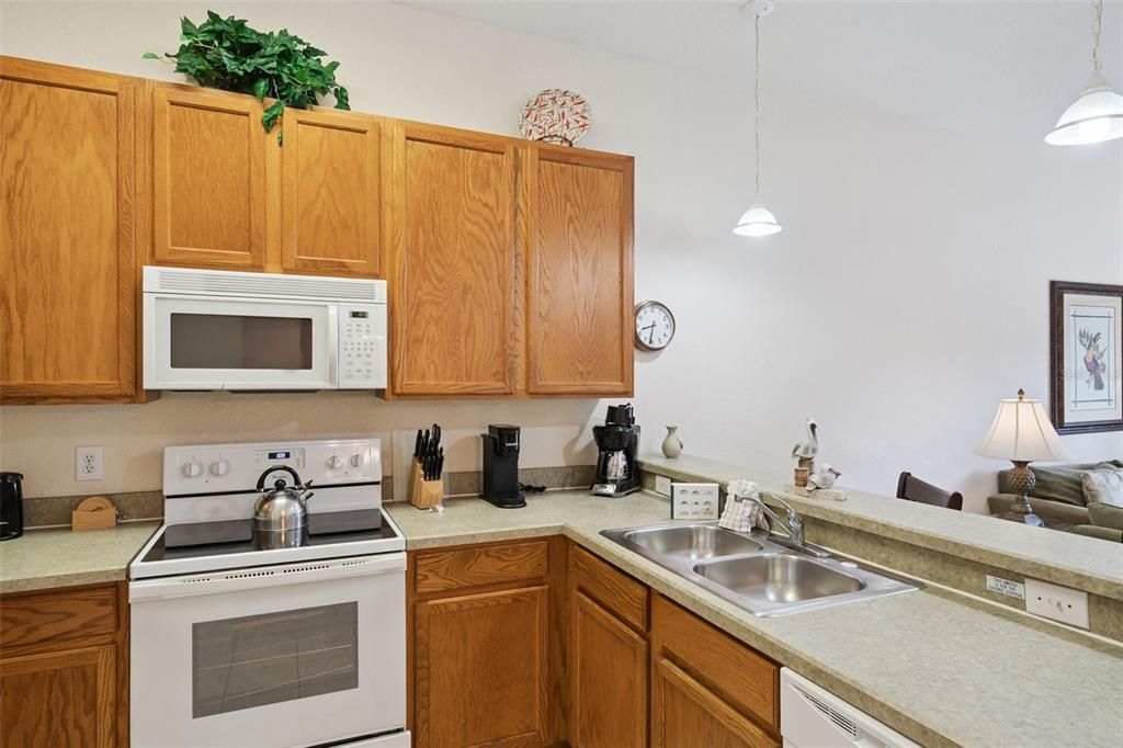 En Venta: $179,500 (3 camas, 2 baños, 1227 Pies cuadrados)