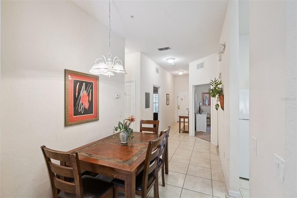 En Venta: $179,500 (3 camas, 2 baños, 1227 Pies cuadrados)