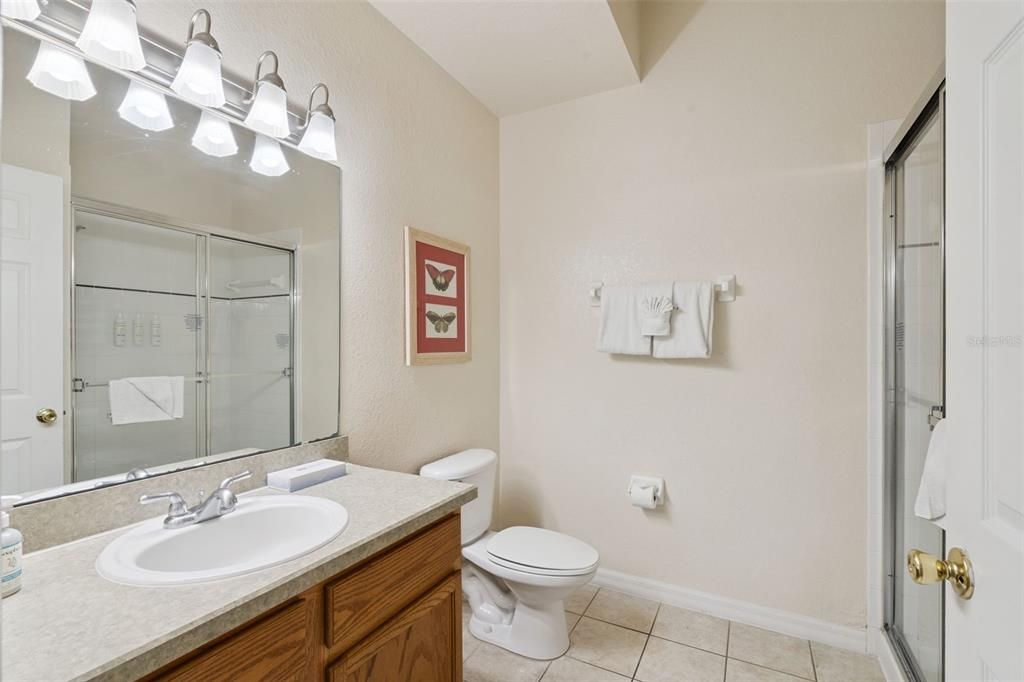 En Venta: $179,500 (3 camas, 2 baños, 1227 Pies cuadrados)