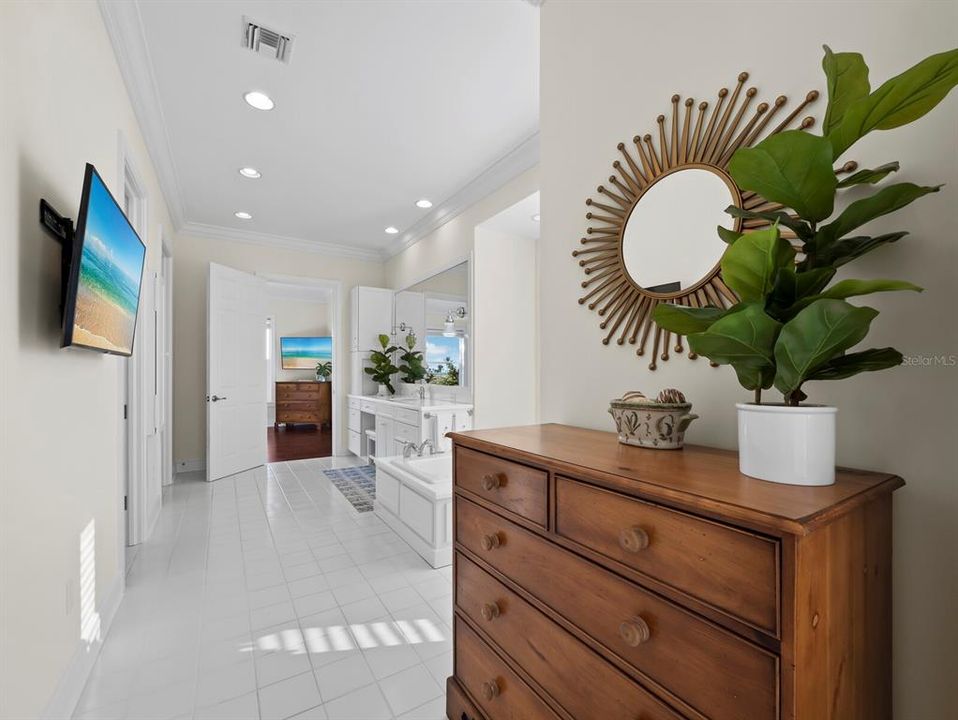 待售: $9,400,000 (5 贝兹, 5 浴室, 4799 平方英尺)