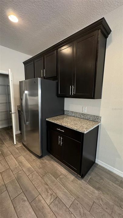 出租: $2,850 (4 贝兹, 3 浴室, 2037 平方英尺)