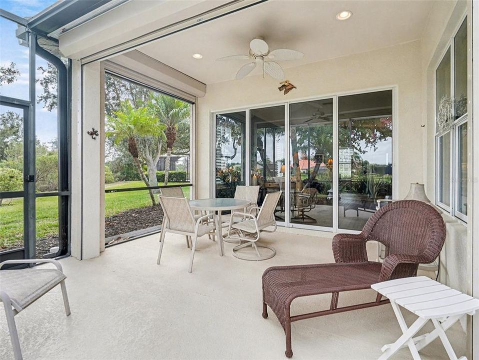 For Sale: $299,000 (2 beds, 2 baths, 1577 Square Feet)