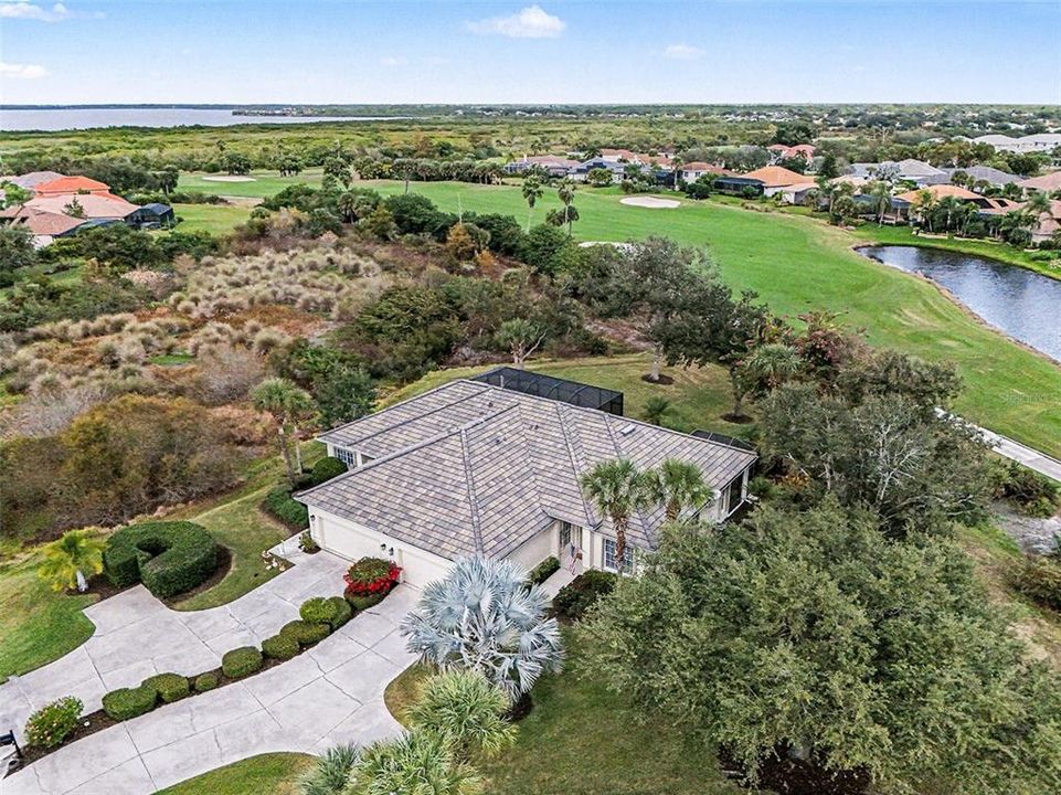 For Sale: $299,000 (2 beds, 2 baths, 1577 Square Feet)