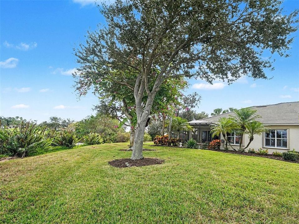 For Sale: $299,000 (2 beds, 2 baths, 1577 Square Feet)