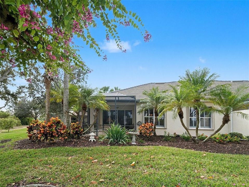 For Sale: $299,000 (2 beds, 2 baths, 1577 Square Feet)