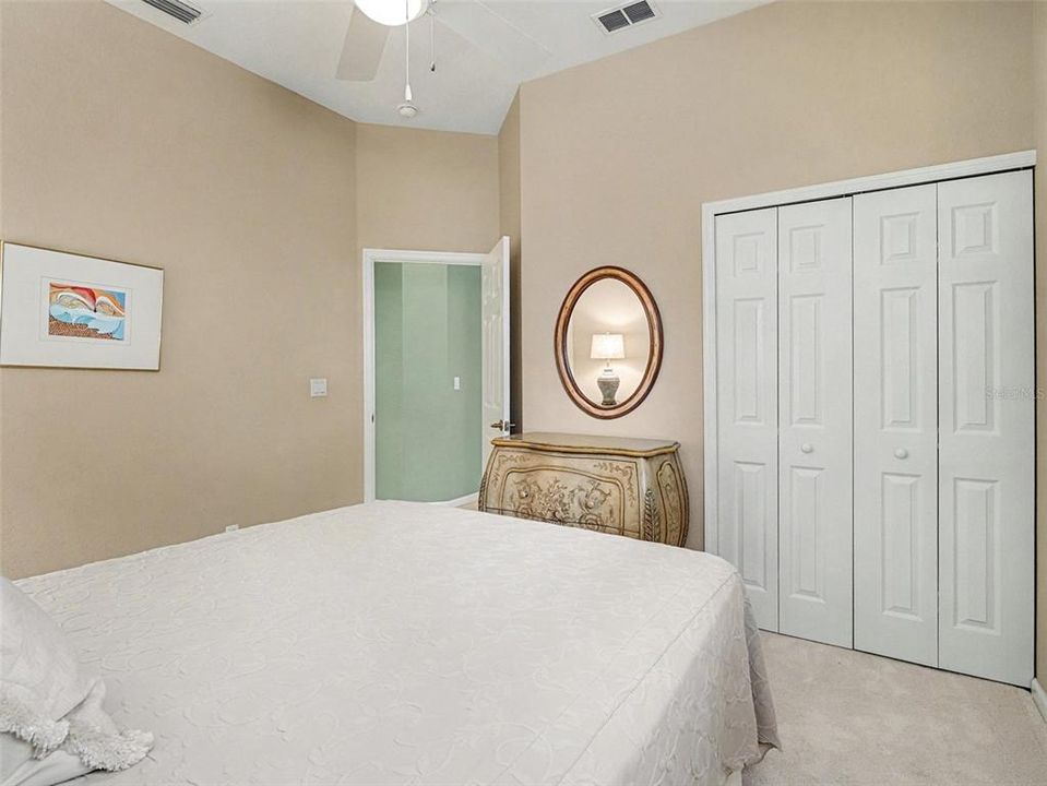 For Sale: $299,000 (2 beds, 2 baths, 1577 Square Feet)