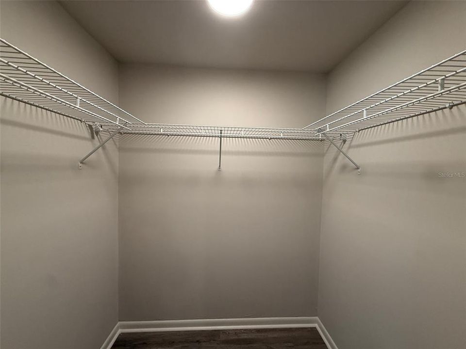 待售: $450,000 (4 贝兹, 3 浴室, 2016 平方英尺)