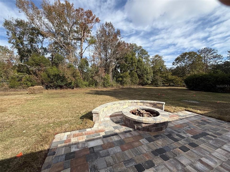 待售: $450,000 (4 贝兹, 3 浴室, 2016 平方英尺)