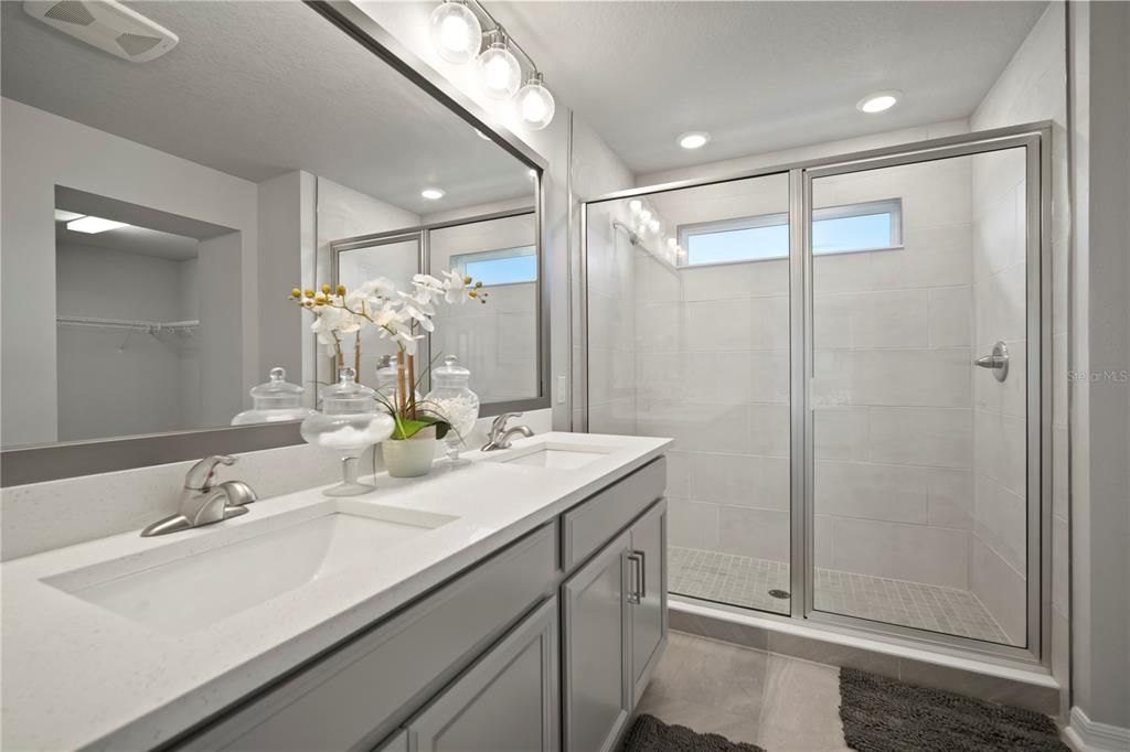 En Renta: $3,600 (4 camas, 2 baños, 2523 Pies cuadrados)