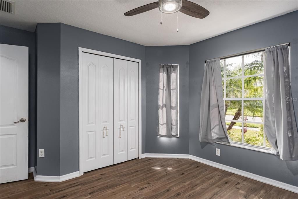 待售: $409,000 (4 贝兹, 3 浴室, 1799 平方英尺)