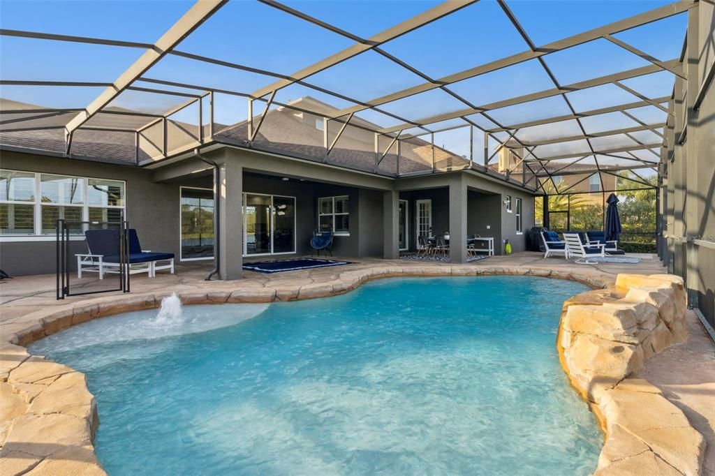 На продажу: $1,100,000 (6 спален, 4 ванн, 3882 Квадратных фут)