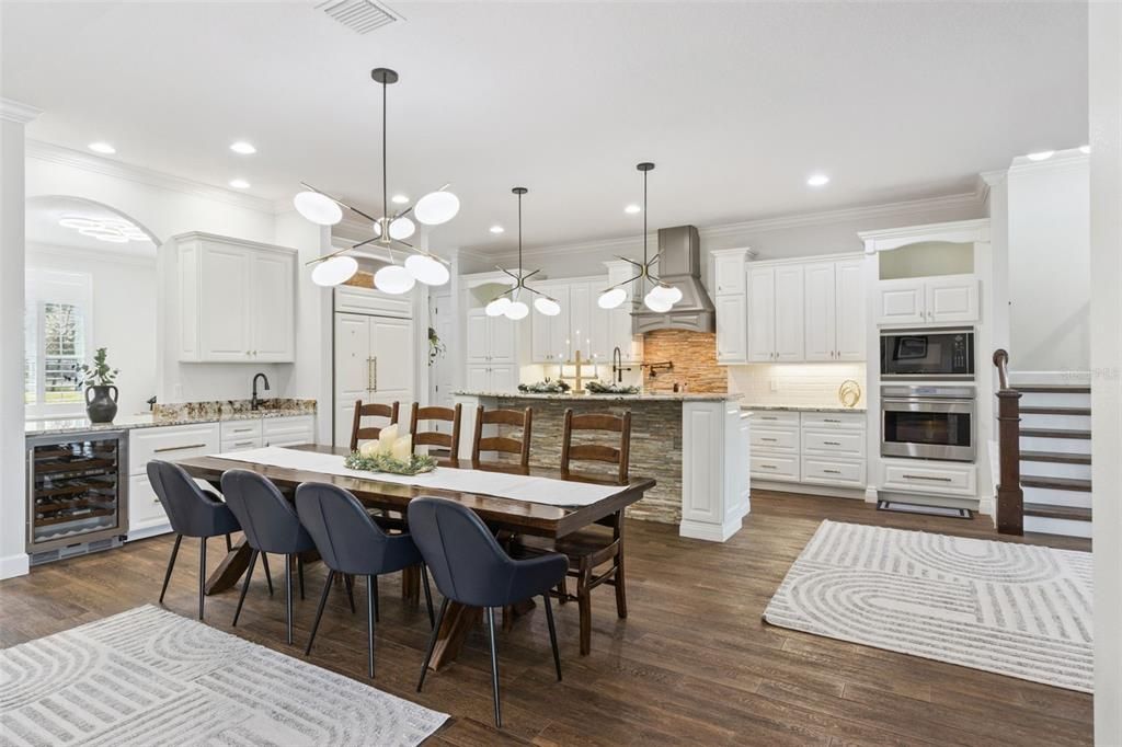 На продажу: $1,100,000 (6 спален, 4 ванн, 3882 Квадратных фут)