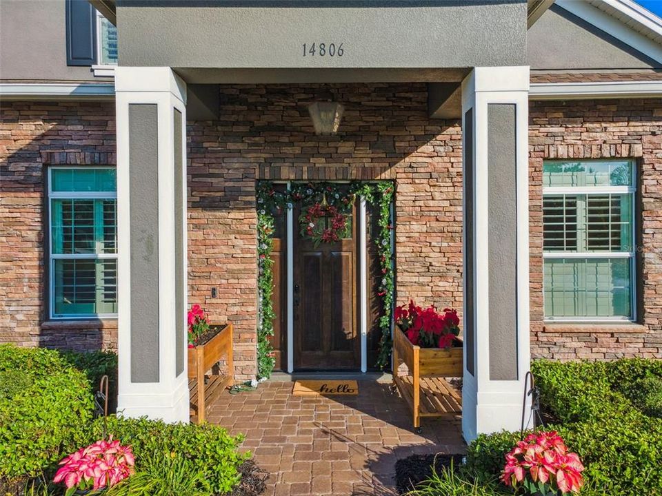 На продажу: $1,100,000 (6 спален, 4 ванн, 3882 Квадратных фут)