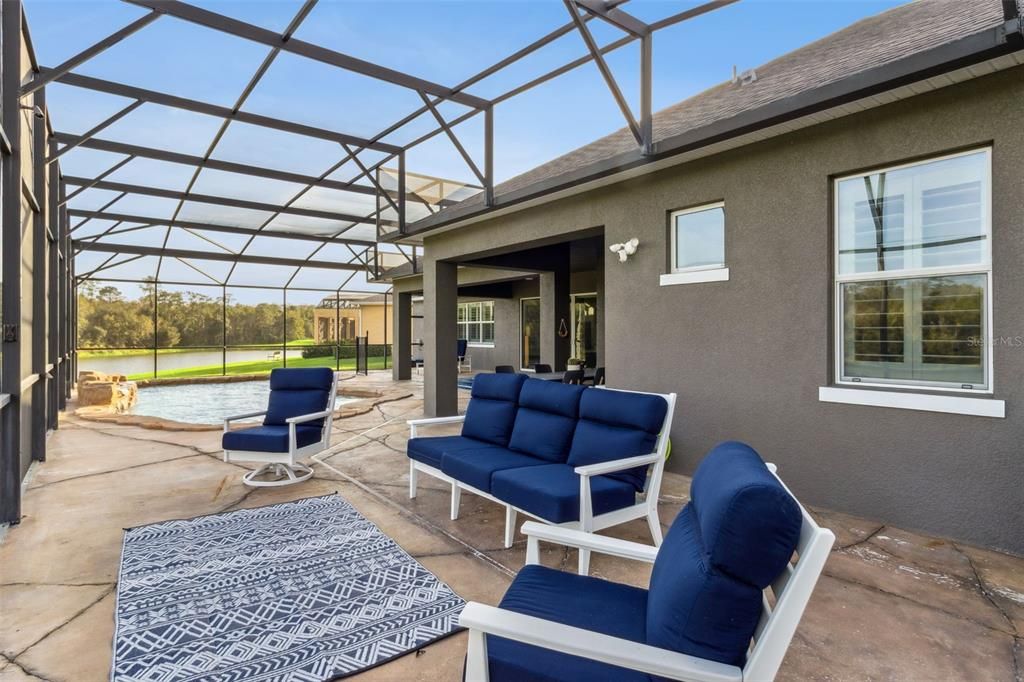 На продажу: $1,100,000 (6 спален, 4 ванн, 3882 Квадратных фут)