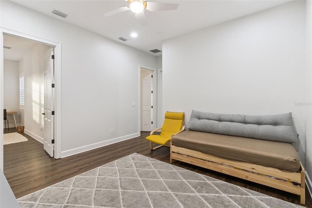 На продажу: $1,100,000 (6 спален, 4 ванн, 3882 Квадратных фут)