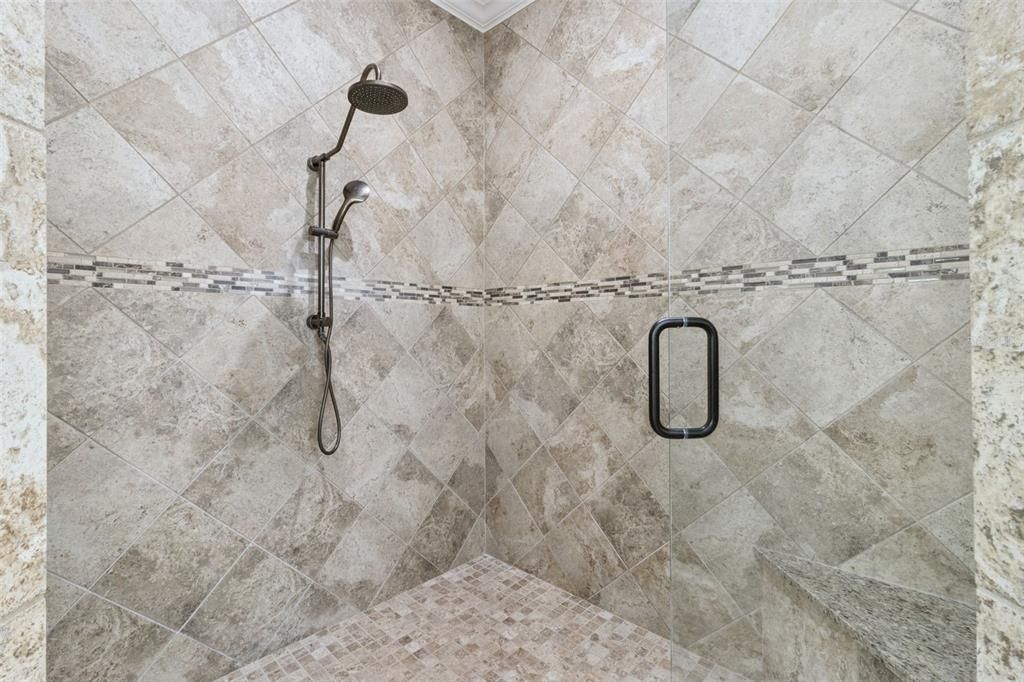 На продажу: $1,100,000 (6 спален, 4 ванн, 3882 Квадратных фут)