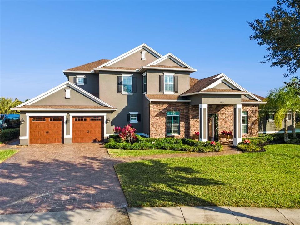 На продажу: $1,100,000 (6 спален, 4 ванн, 3882 Квадратных фут)