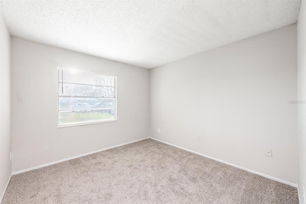 На продажу: $250,000 (3 спален, 2 ванн, 1070 Квадратных фут)