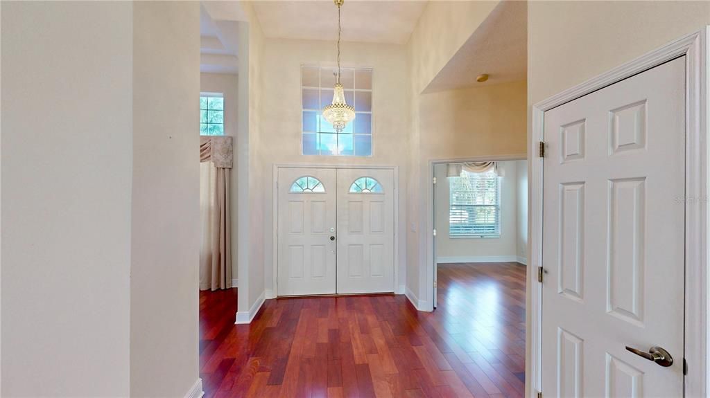 For Sale: $600,000 (4 beds, 3 baths, 2679 Square Feet)