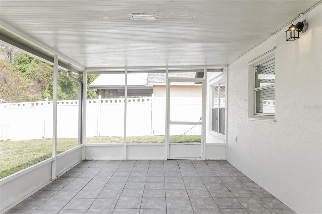 For Rent: $2,160 (3 beds, 2 baths, 1164 Square Feet)