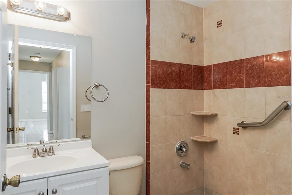 For Rent: $2,160 (3 beds, 2 baths, 1164 Square Feet)