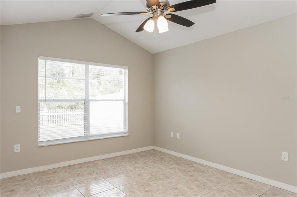 For Rent: $2,160 (3 beds, 2 baths, 1164 Square Feet)