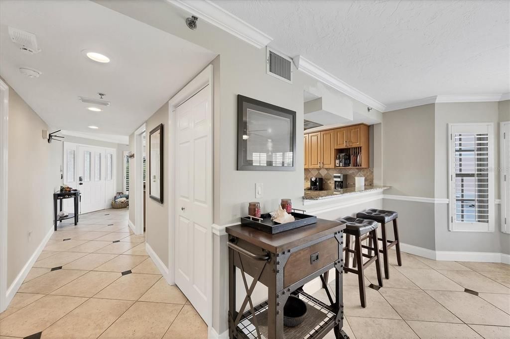 For Sale: $599,900 (2 beds, 2 baths, 1624 Square Feet)