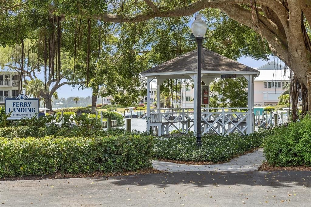 For Sale: $599,900 (2 beds, 2 baths, 1624 Square Feet)