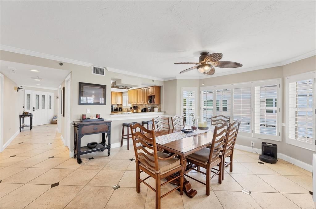 For Sale: $599,900 (2 beds, 2 baths, 1624 Square Feet)