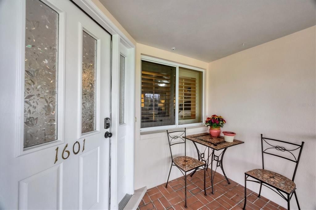 For Sale: $599,900 (2 beds, 2 baths, 1624 Square Feet)
