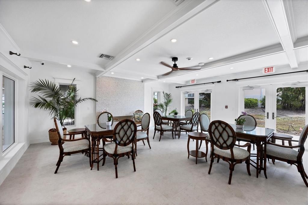 For Sale: $599,900 (2 beds, 2 baths, 1624 Square Feet)