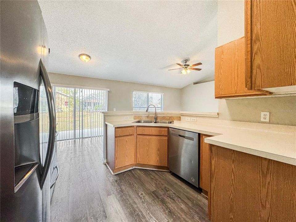 For Rent: $1,855 (3 beds, 2 baths, 1551 Square Feet)