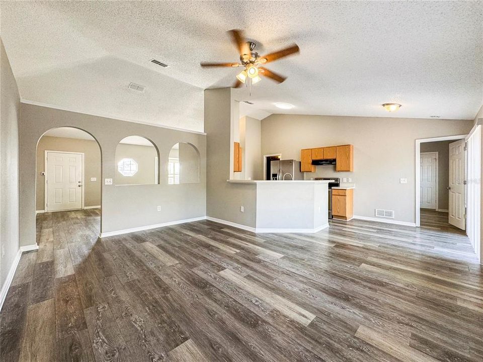 For Rent: $1,855 (3 beds, 2 baths, 1551 Square Feet)