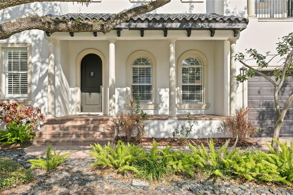 For Sale: $1,880,000 (4 beds, 4 baths, 3718 Square Feet)