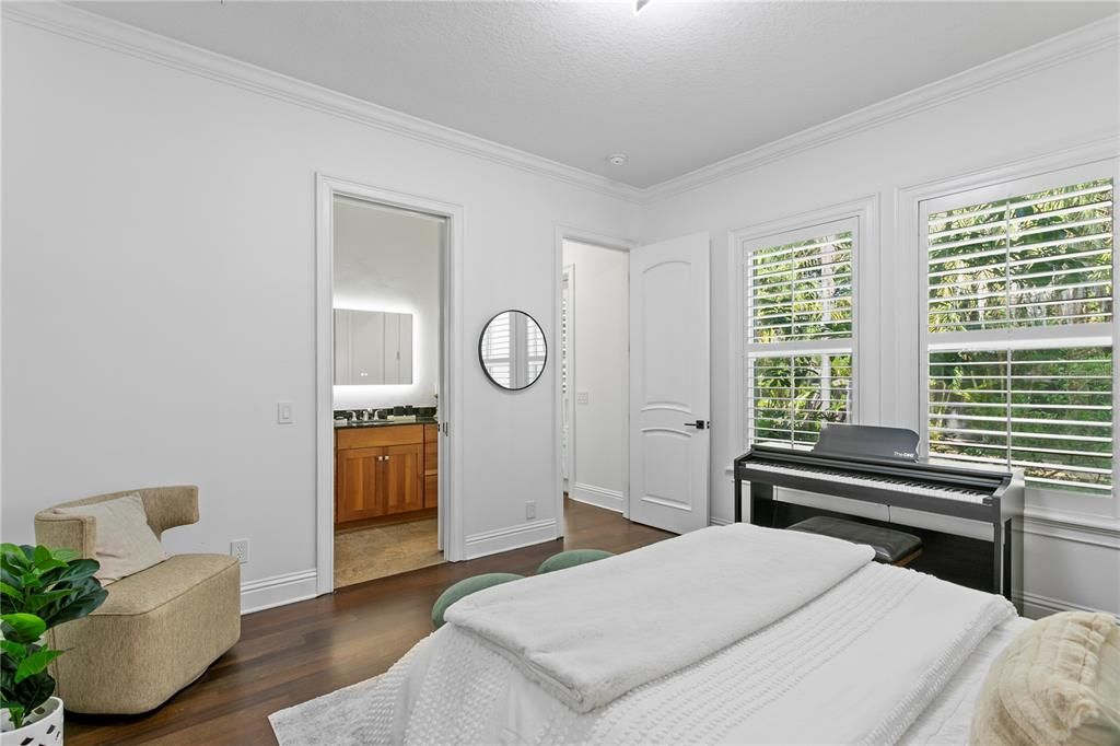 For Sale: $1,880,000 (4 beds, 4 baths, 3718 Square Feet)