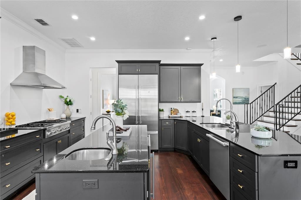 For Sale: $1,880,000 (4 beds, 4 baths, 3718 Square Feet)