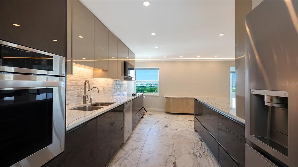 En Venta: $1,800,000 (2 camas, 2 baños, 2035 Pies cuadrados)