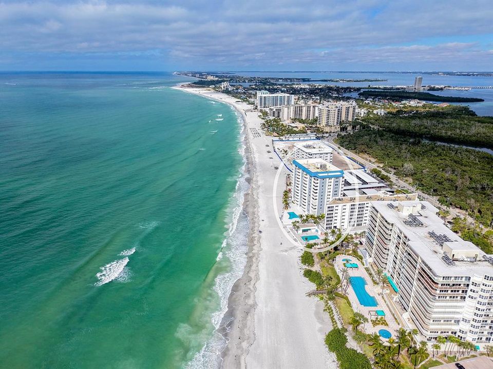 En Venta: $1,800,000 (2 camas, 2 baños, 2035 Pies cuadrados)