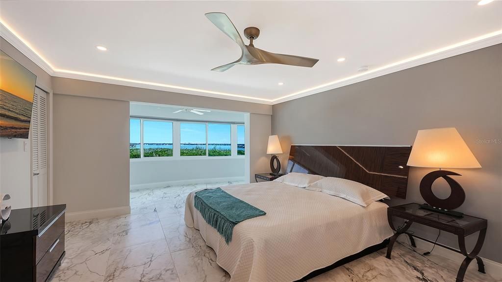 En Venta: $1,800,000 (2 camas, 2 baños, 2035 Pies cuadrados)