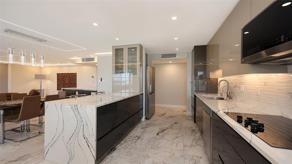 En Venta: $1,800,000 (2 camas, 2 baños, 2035 Pies cuadrados)