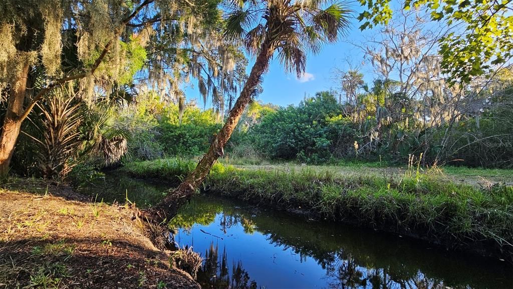 For Sale: $175,000 (3 beds, 2 baths, 1300 Square Feet)