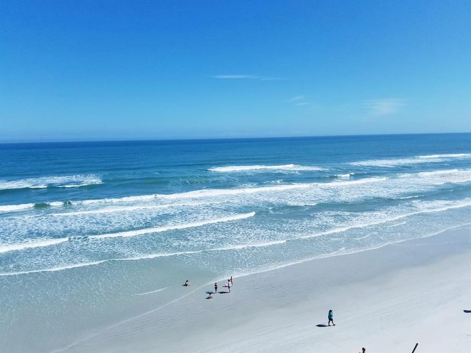 For Sale: $175,000 (3 beds, 2 baths, 1300 Square Feet)