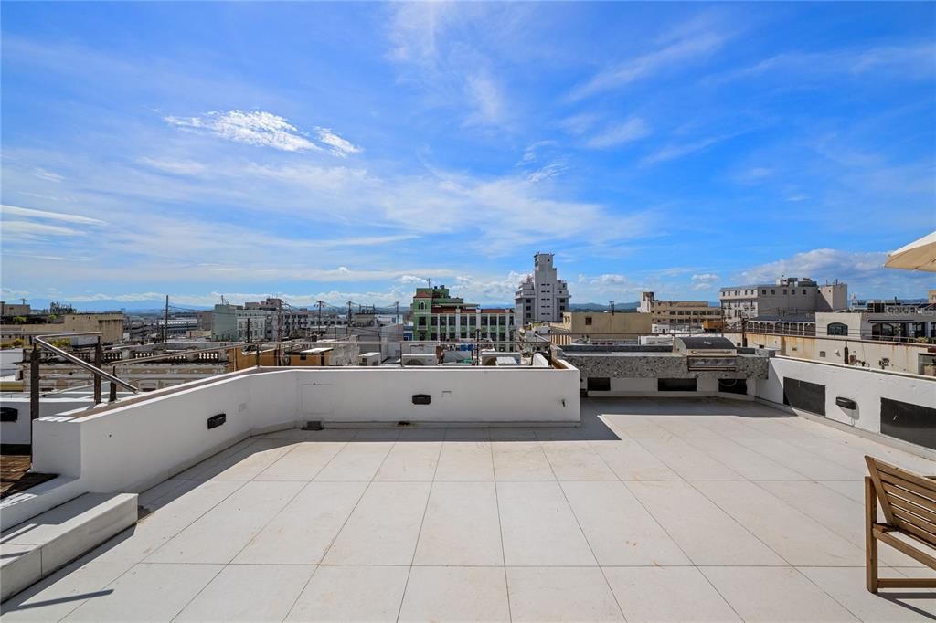 待售: $875,000 (2 贝兹, 2 浴室, 905.89 平方英尺)