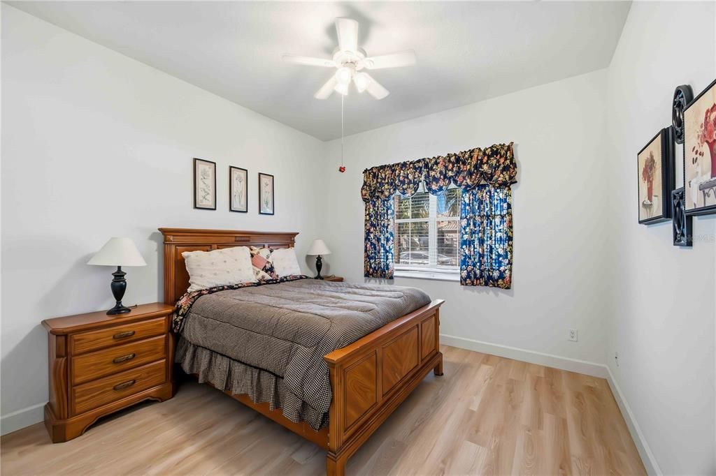 待售: $480,000 (3 贝兹, 2 浴室, 2008 平方英尺)