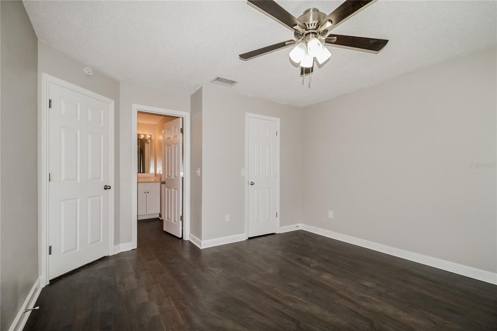 В аренду: $2,165 (3 спален, 2 ванн, 1642 Квадратных фут)